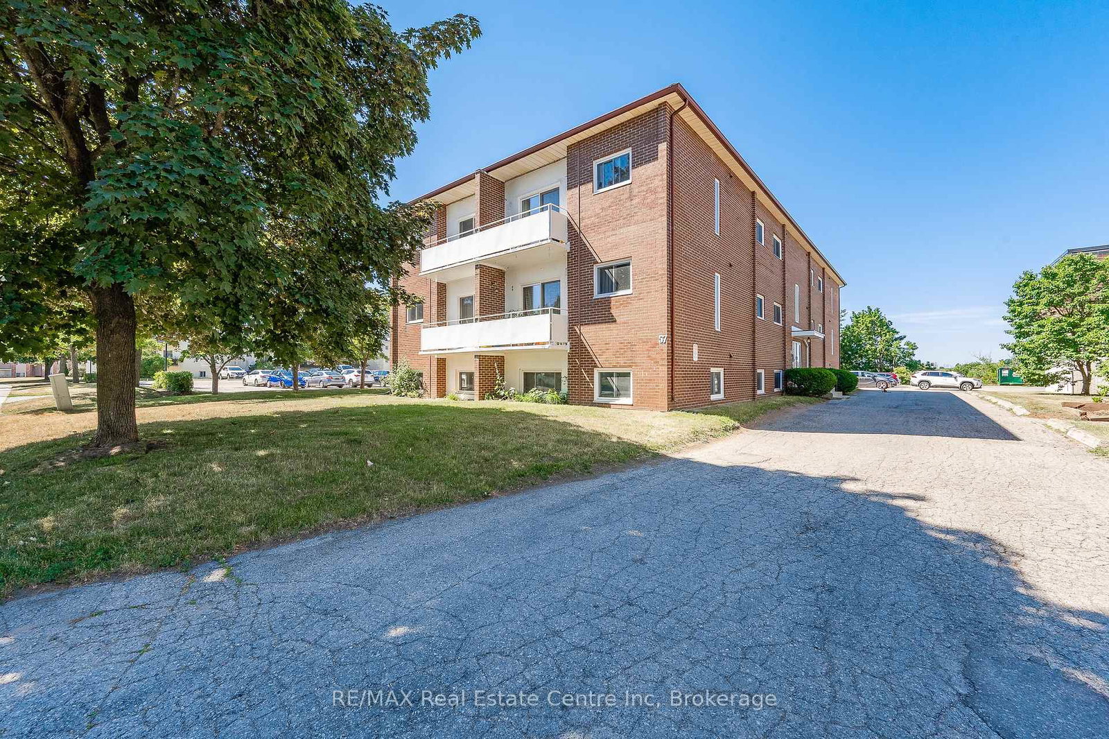 57-conroy-crescent-guelph-ontario-x13593422