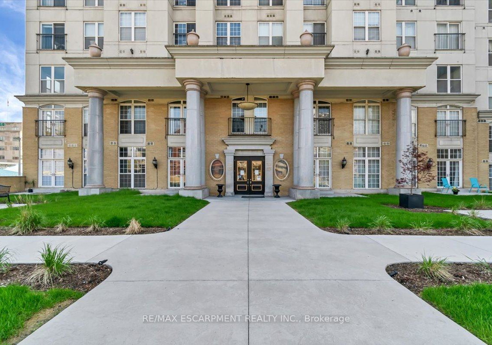 135-james-street-s-hamilton-ontario-x13593628