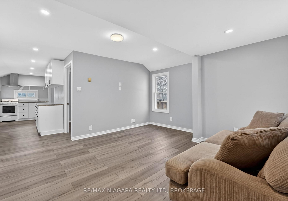 40-longtent-avenue-fort-erie-ontario-x13593630