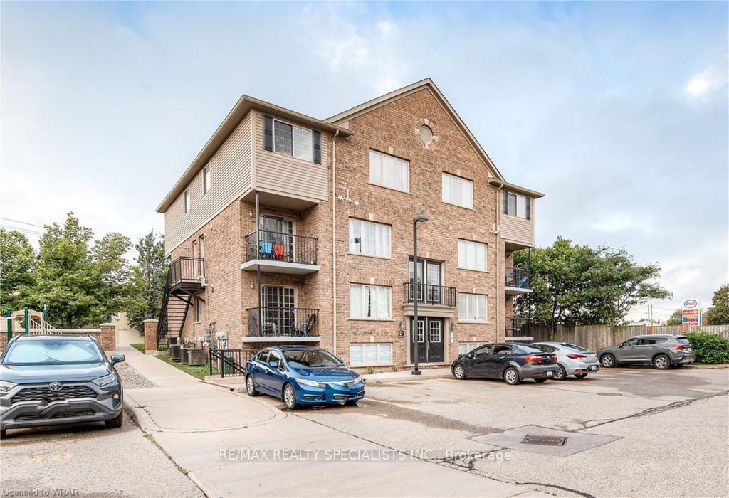 12-holdborn-drive-kitchener-ontario-x13593696