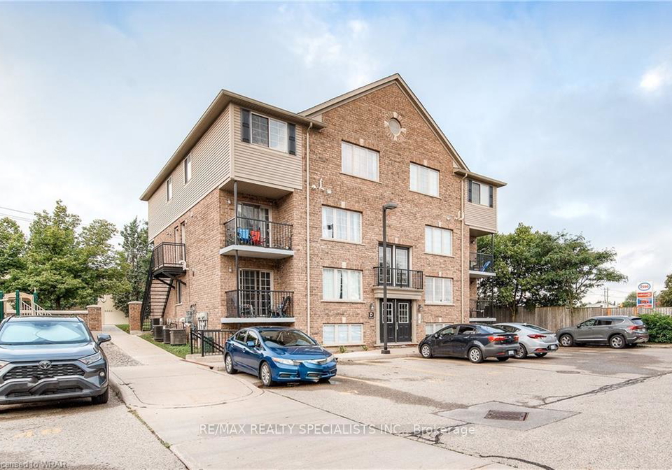12-holdborn-drive-kitchener-ontario-x13593696