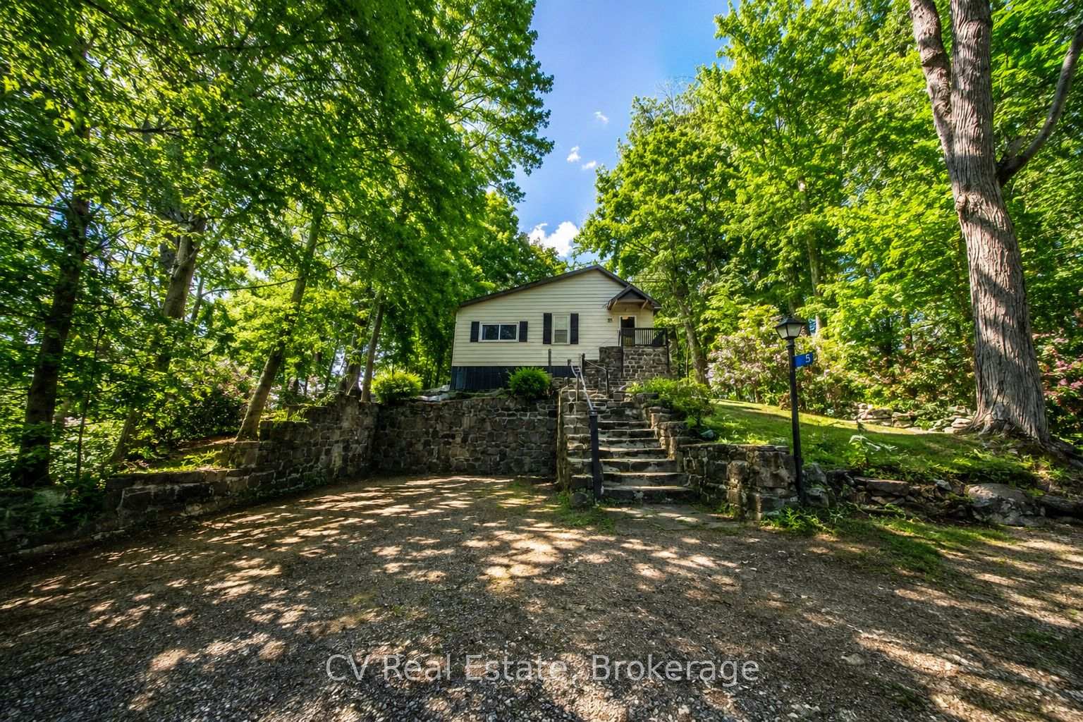 1117-bert-sims-road-n-muskoka-lakes-ontario-x13593756