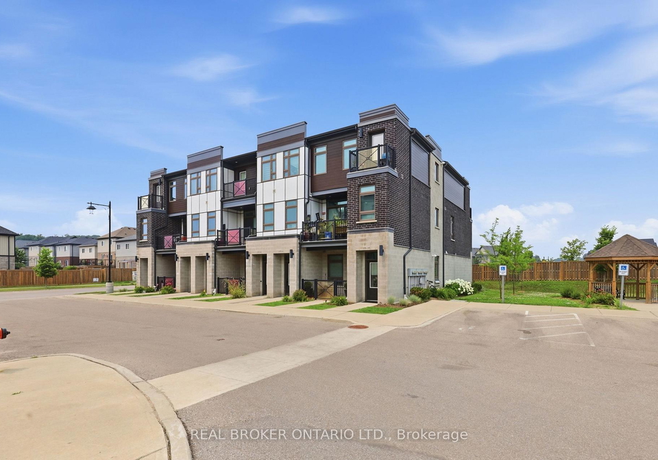 155-se-thomas-slee-drive-se-kitchener-ontario-x13593822