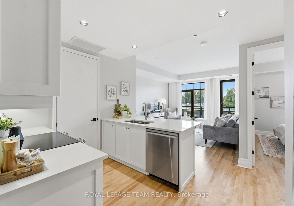330-loretta-avenue-s-ottawa-ontario-x13594138