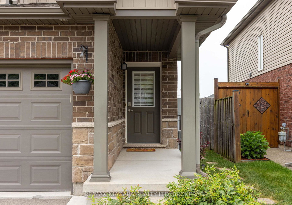 8844-silverstar-court-niagara-falls-ontario-x13594308