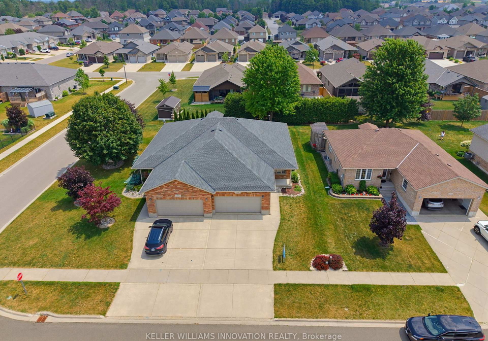 906-baker-avenue-s-north-perth-ontario-x13594408