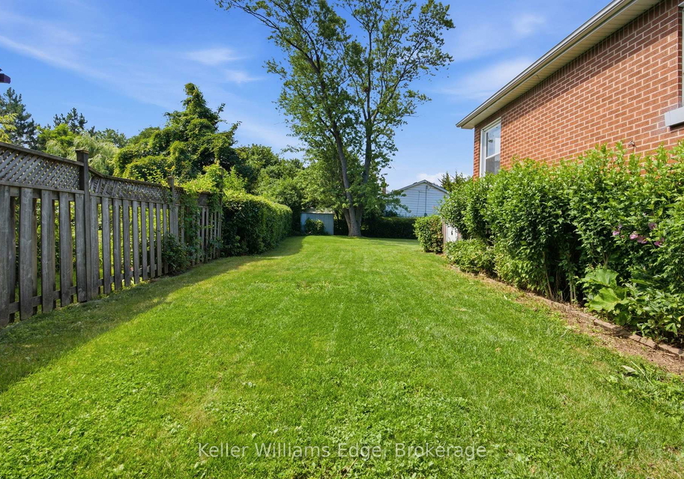 226-8-highway-hamilton-ontario-x13594530