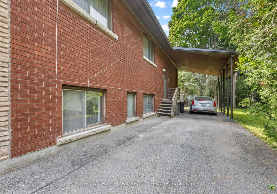 492-vernon-avenue-ottawa-ontario-x13594778