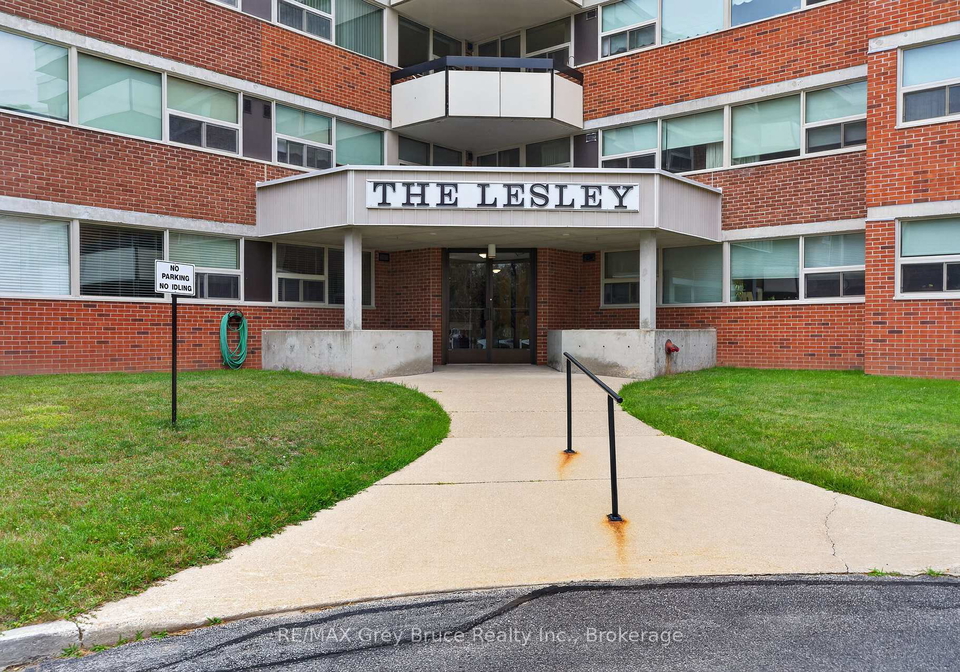 860-9th-street-e-owen-sound-ontario-x13594912