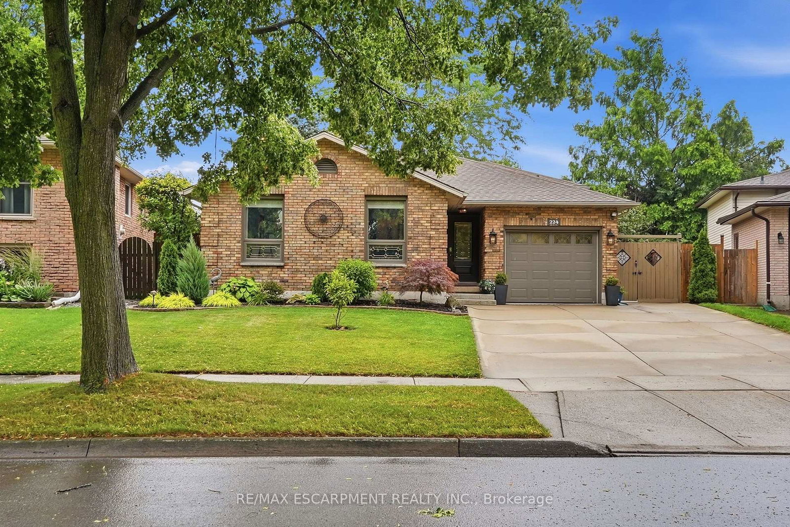 224-athenia-drive-hamilton-ontario-x13594970