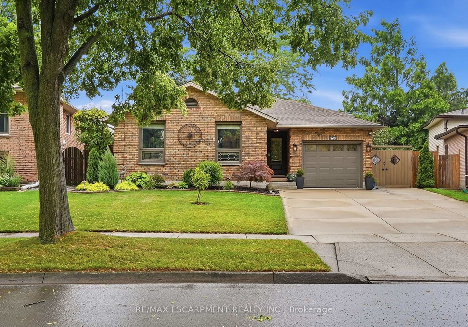 224-athenia-drive-hamilton-ontario-x13594970