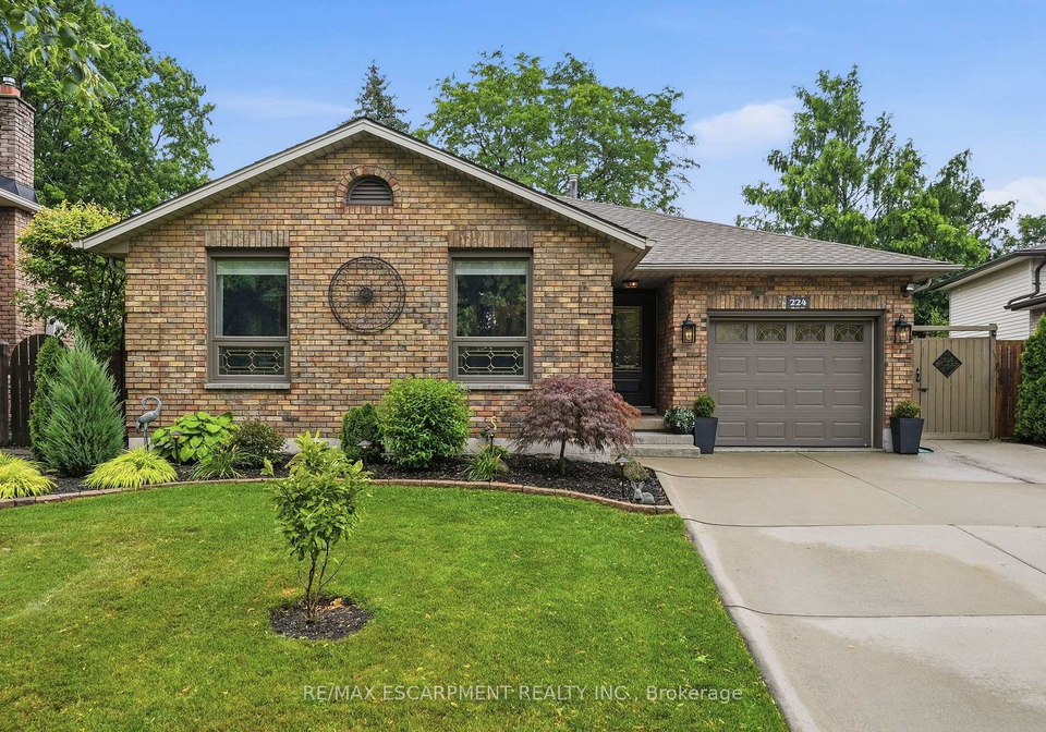 224-athenia-drive-hamilton-ontario-x13594970