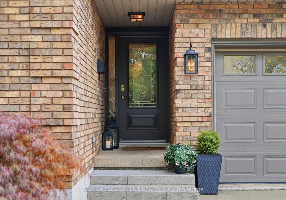 224-athenia-drive-hamilton-ontario-x13594970