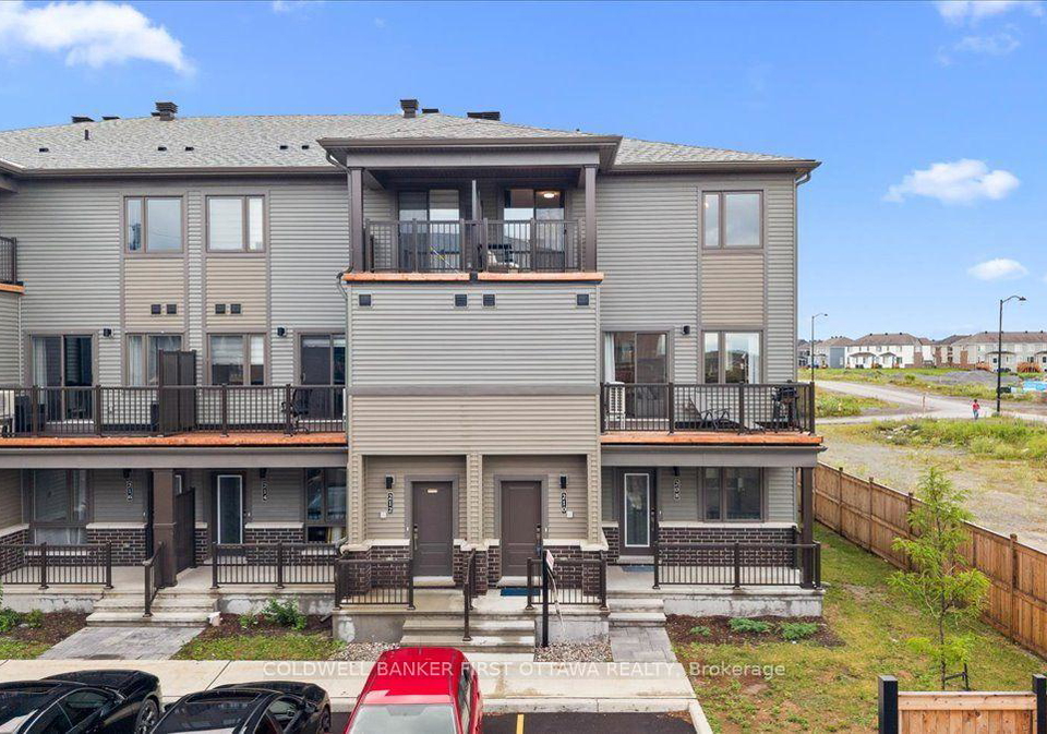 210-parnian-private-ottawa-ontario-x13595520