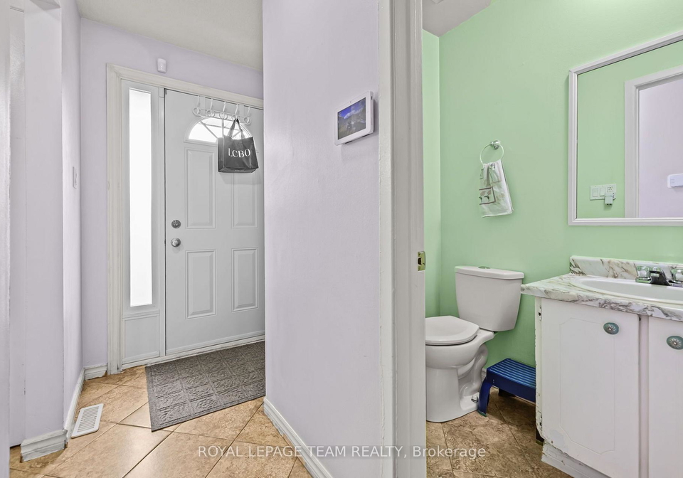 11e-foxhill-way-ottawa-ontario-x13595524