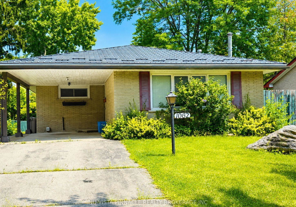 1062-apache-road-london-east-ontario-x13595854