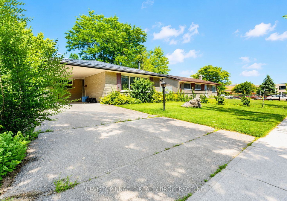 1062-apache-road-london-east-ontario-x13595854