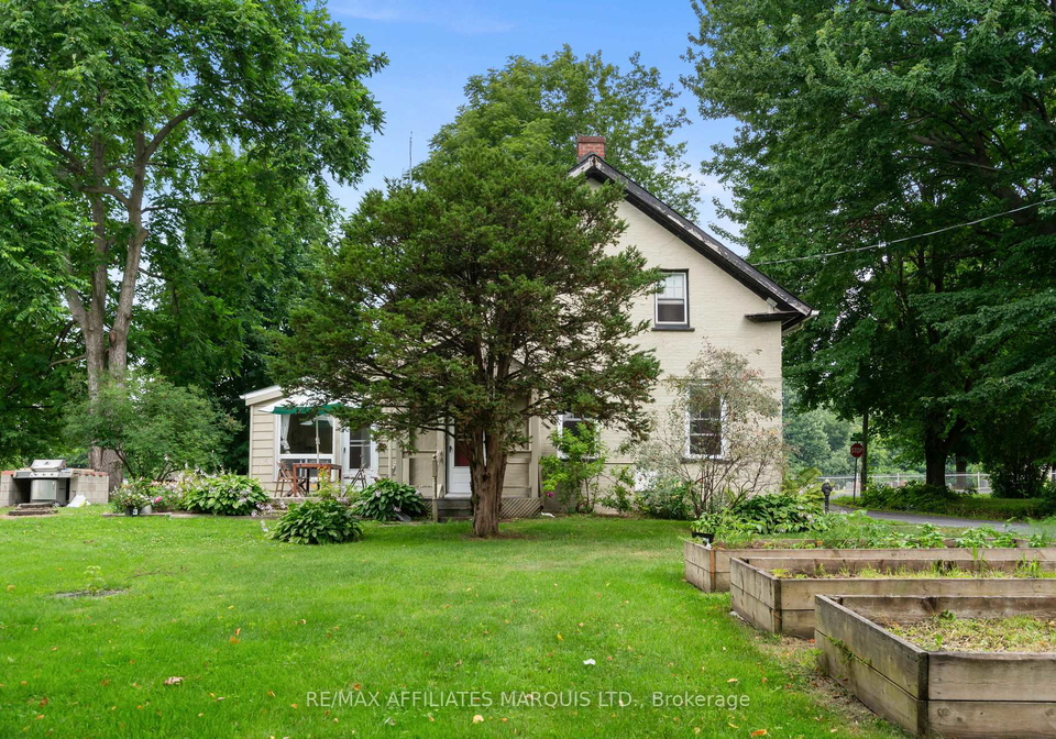 6368-king-street-south-glengarry-ontario-x13595954