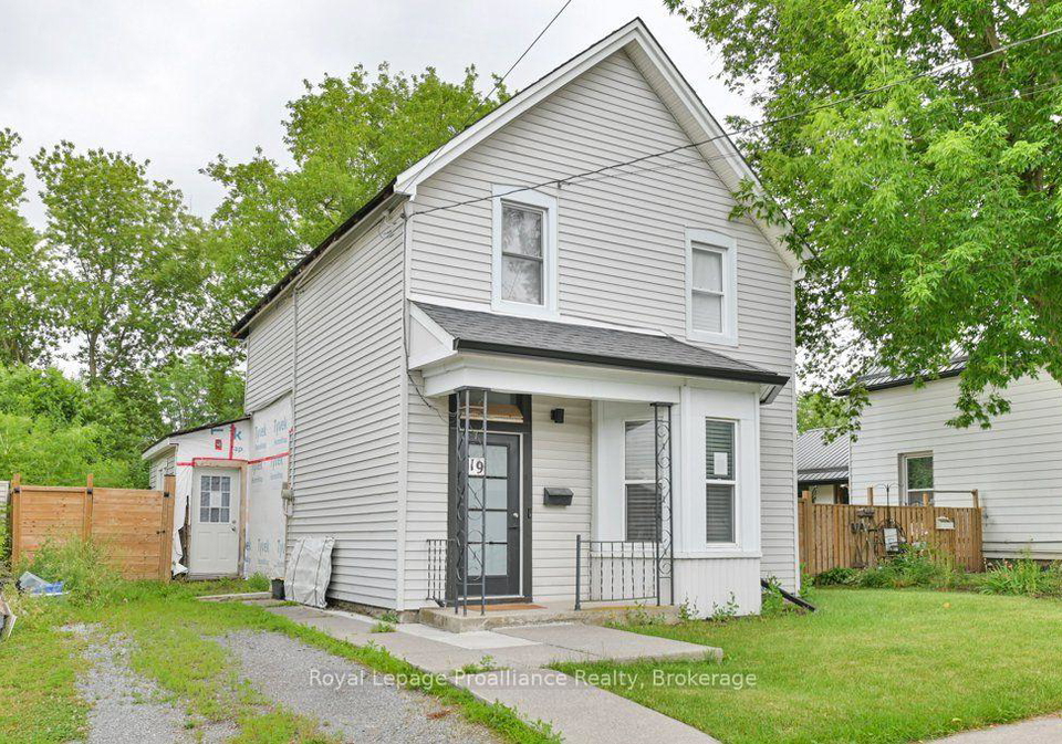 19-bettes-street-belleville-ontario-x13596402