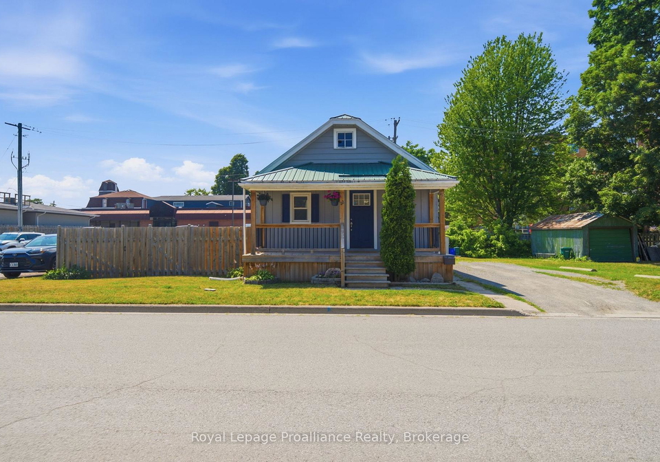 22-flindall-street-quinte-west-ontario-x13596434