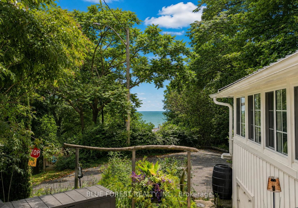 192-mitchell-street-central-elgin-ontario-x13596618