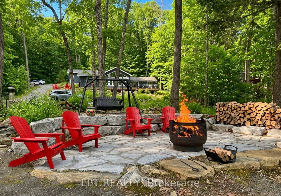 1369-hipkiss-drive-dysart-et-al-ontario-x13596624