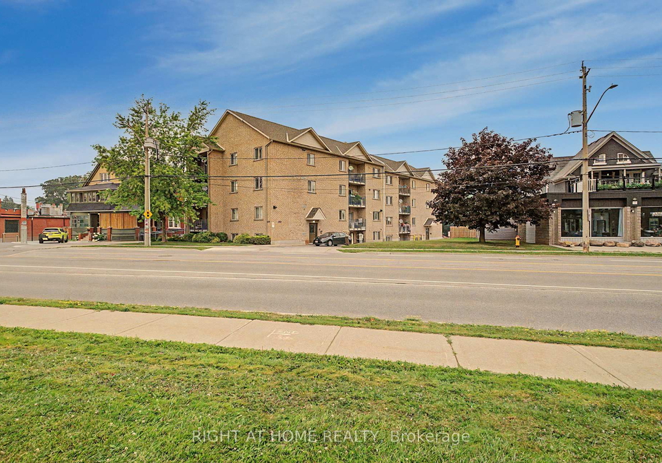 1522-king-street-e-kitchener-ontario-x13596682