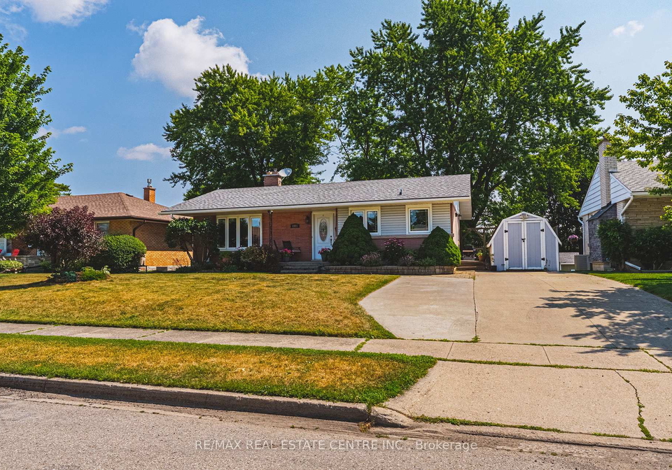 1821-biscayne-drive-cambridge-ontario-x13596950