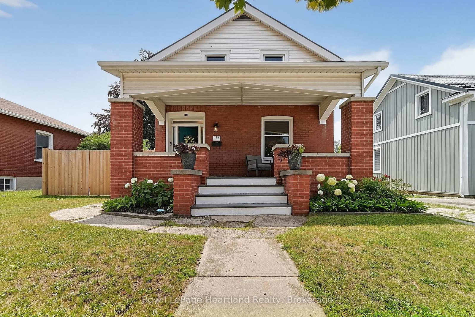 114-elgin-avenue-e-goderich-ontario-x13596972