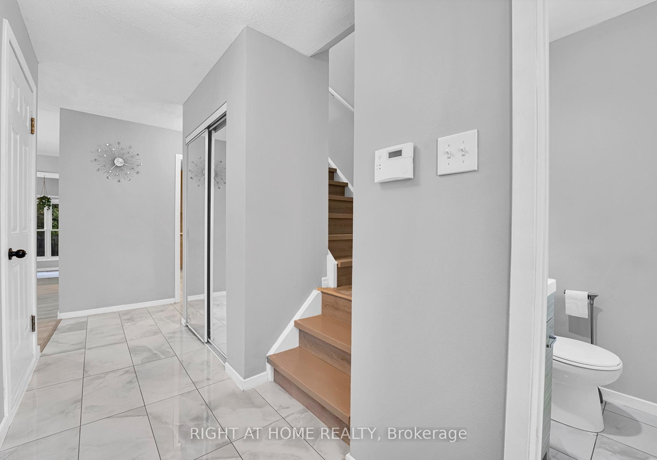 37-trafford-lane-ottawa-ontario-x13597138