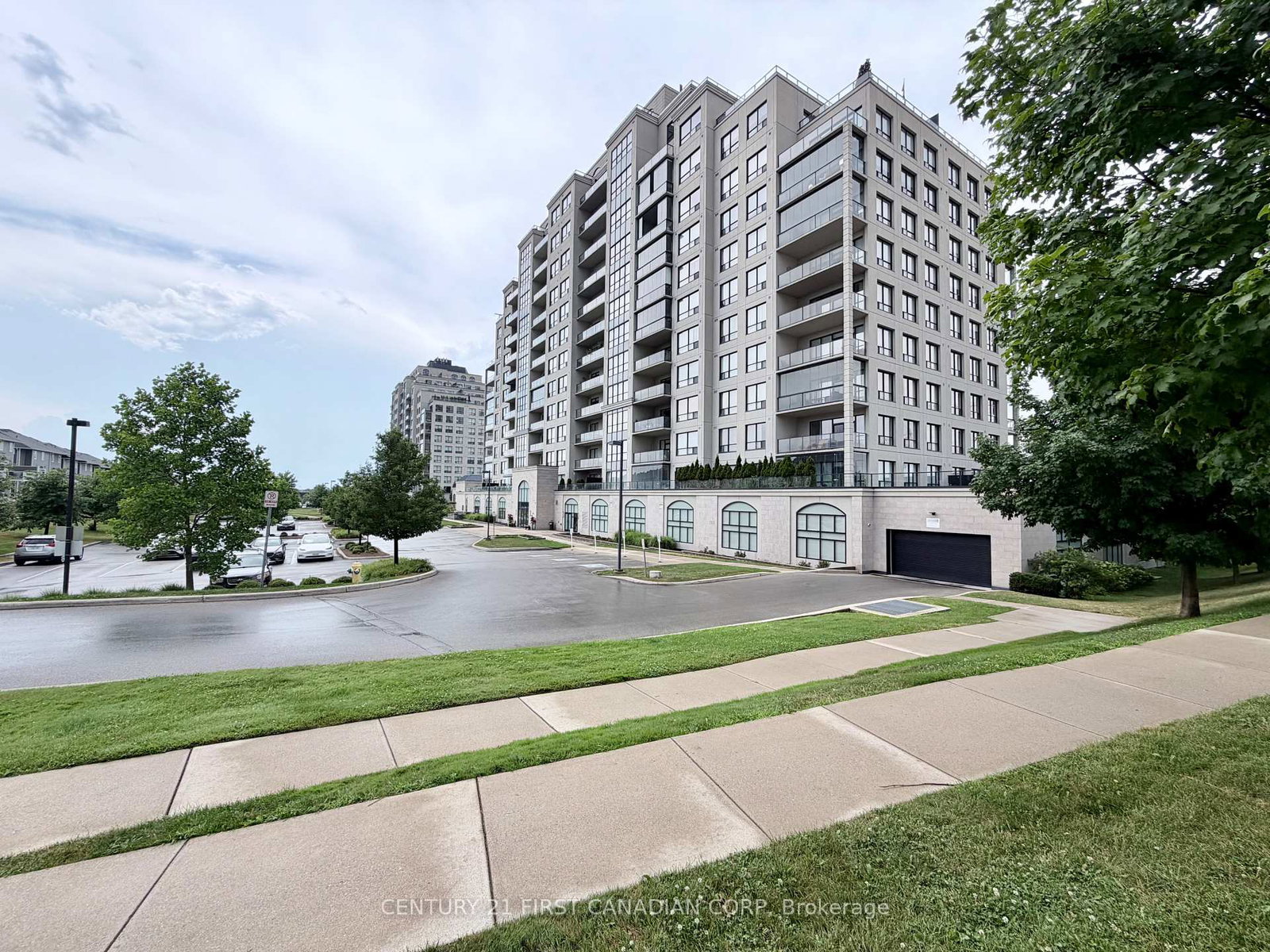 240-villagewalk-boulevard-london-north-ontario-x13597190