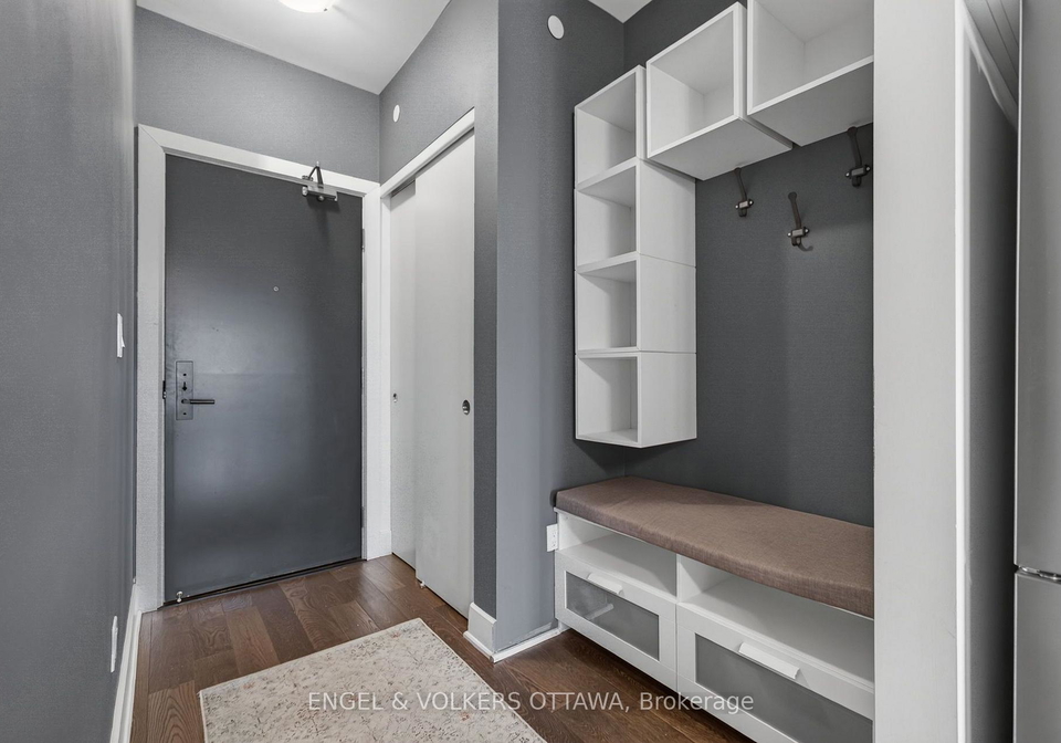 255-bay-street-ottawa-ontario-x13597274