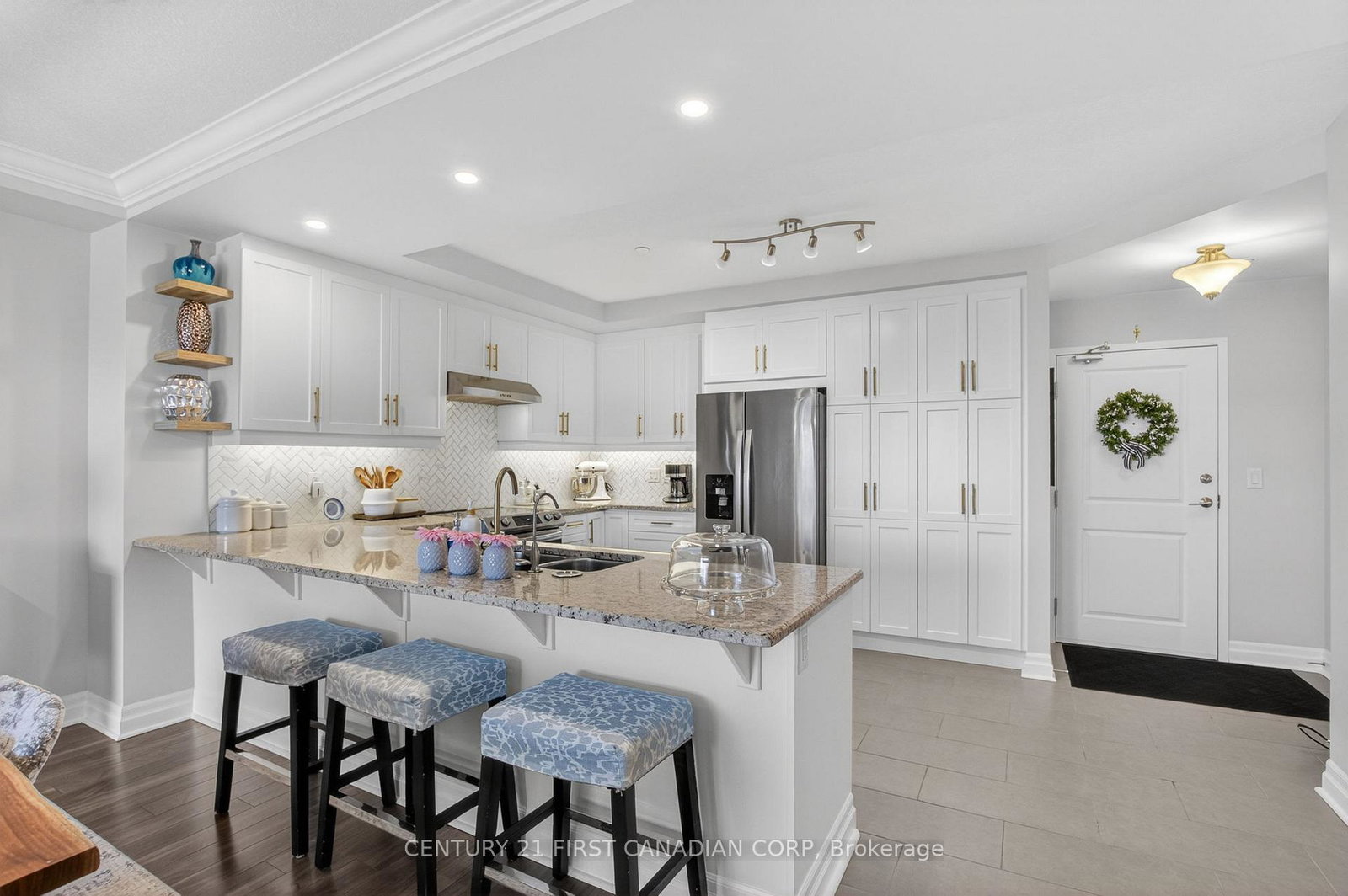 260-villagewalk-boulevard-london-north-ontario-x13597350