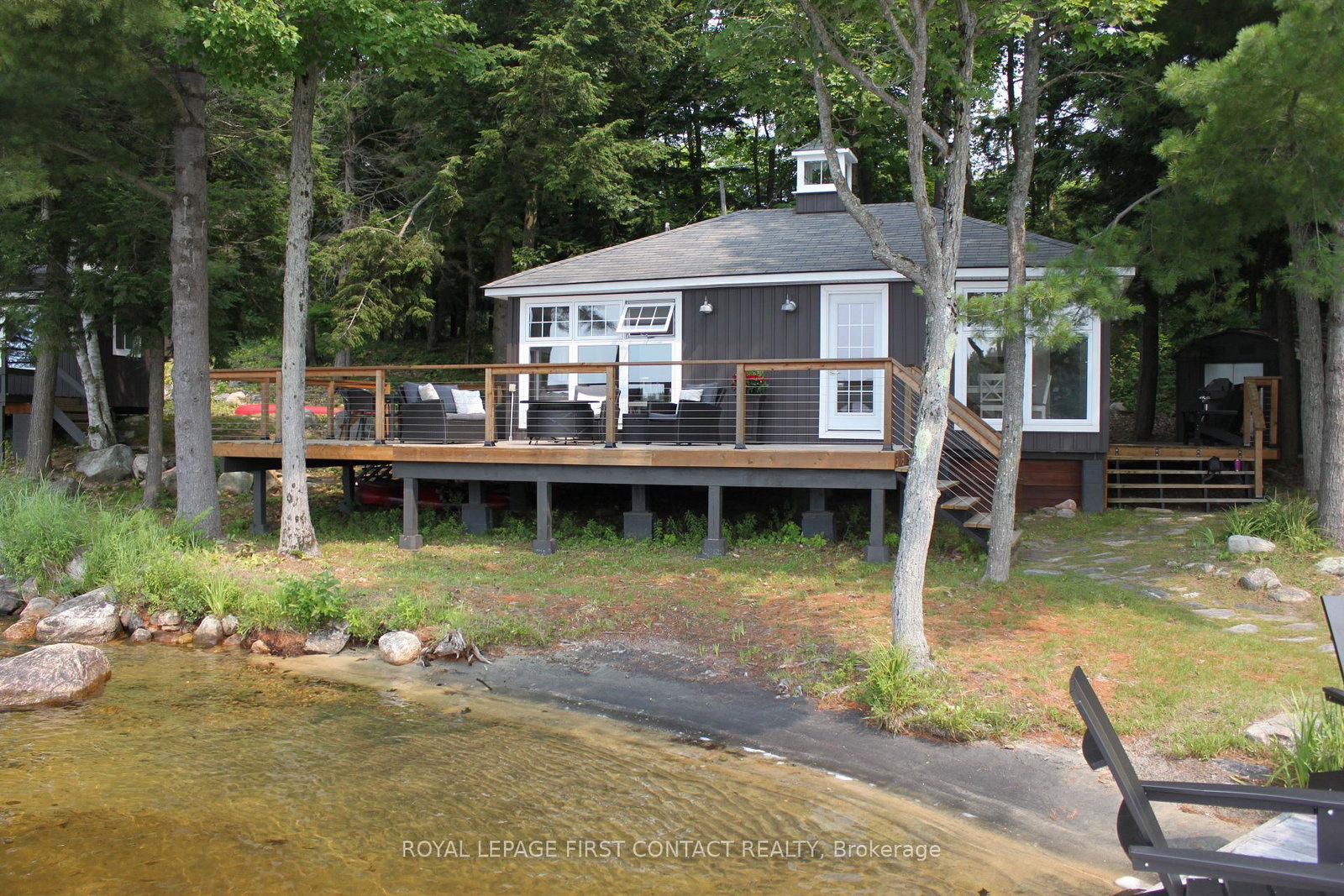 373-healey-lake-water-the-archipelago-ontario-x13597482