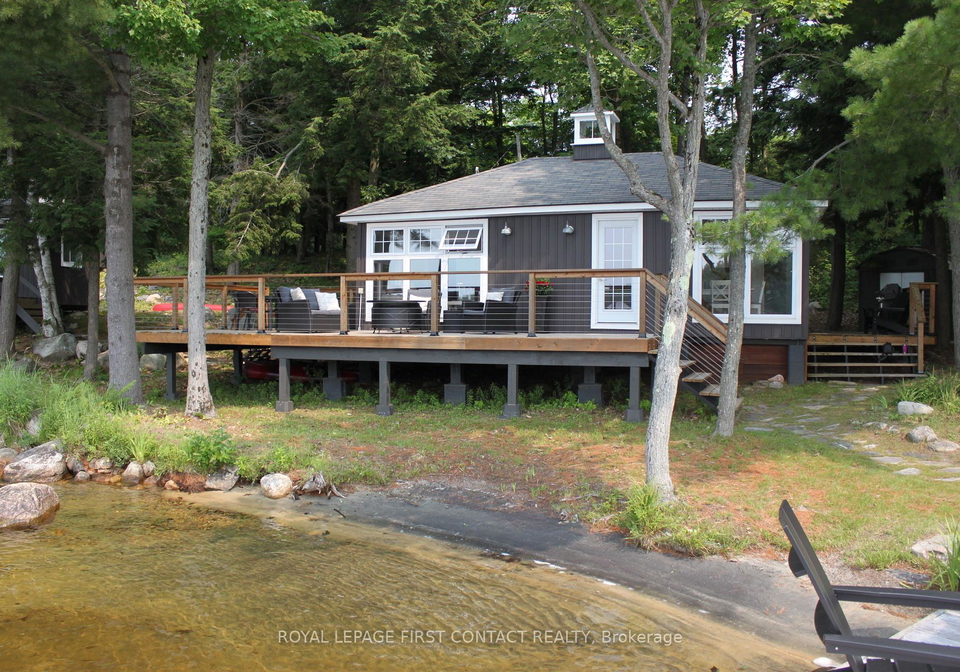 373-healey-lake-water-the-archipelago-ontario-x13597482