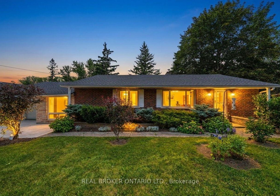 158-diagonal-road-north-huron-ontario-x13597718