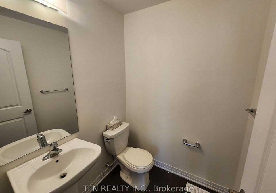 142-holder-drive-brantford-ontario-x13597802