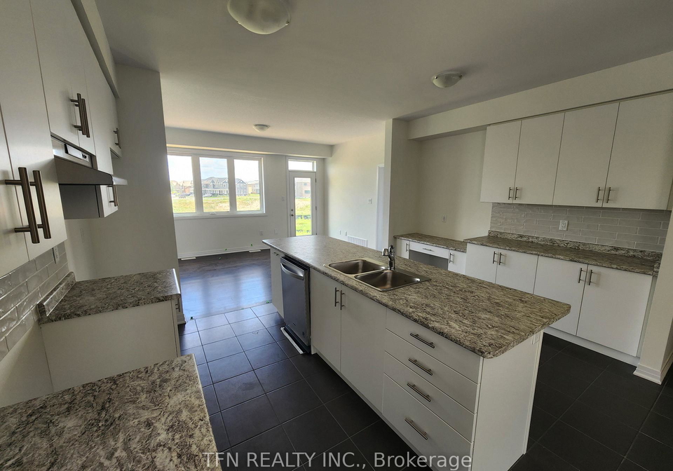 142-holder-drive-brantford-ontario-x13597802