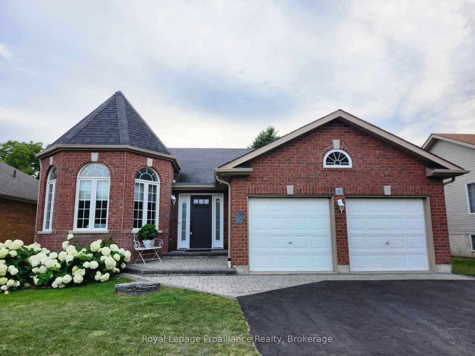 30-heartwood-drive-belleville-ontario-x13597814