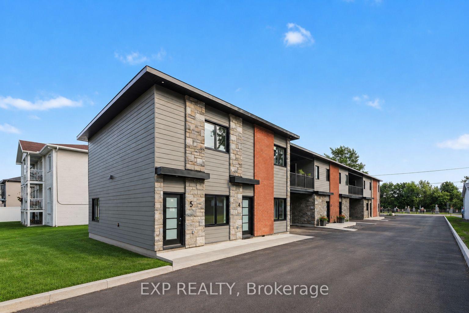 1089-notre-dame-street-russell-ontario-x13597818