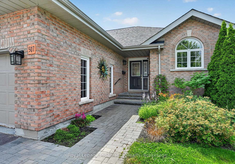 1742-ravenwood-drive-peterborough-ontario-x13597908