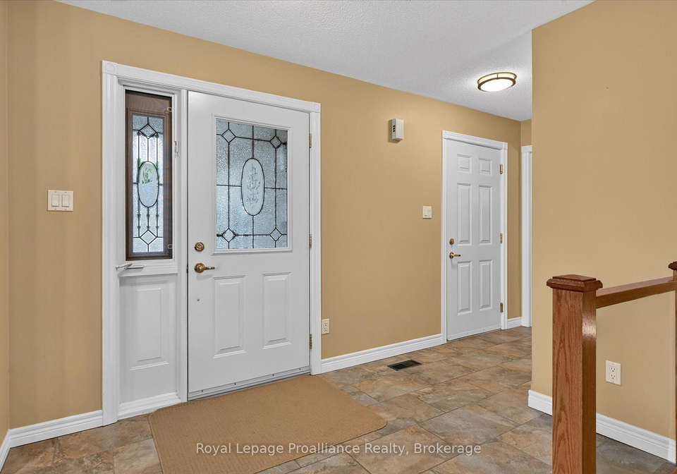 1742-ravenwood-drive-peterborough-ontario-x13597908