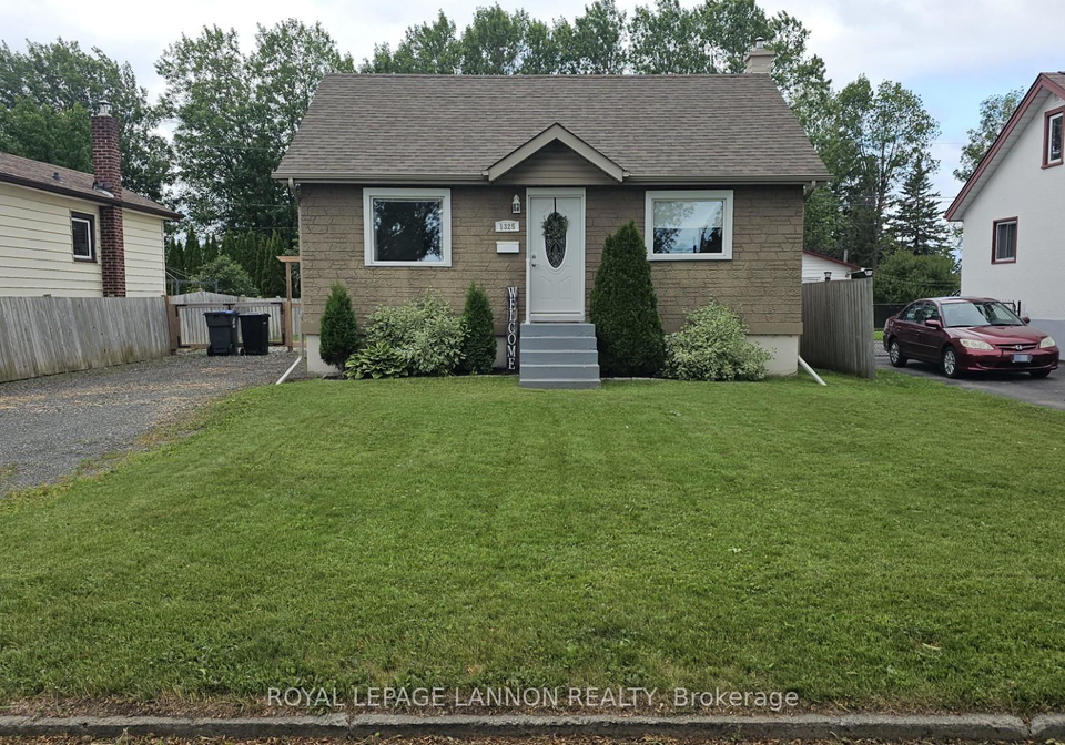 1325-wallbridge-avenue-thunder-bay-ontario-x13597946