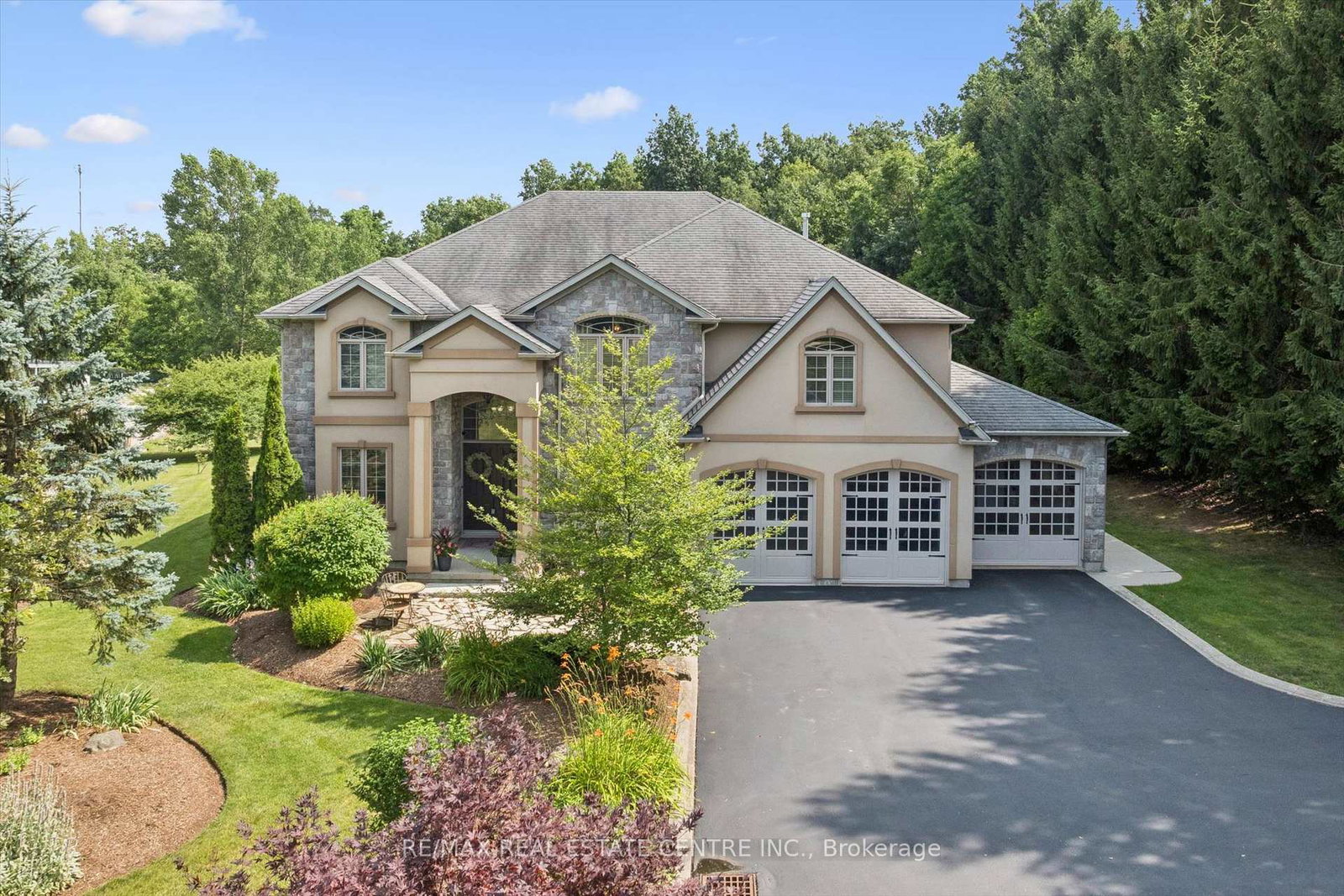 332-scenic-drive-saint-george-ontario-x13598166