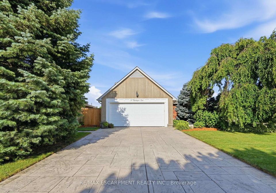 12-huntington-lane-st-catharines-ontario-x13598218