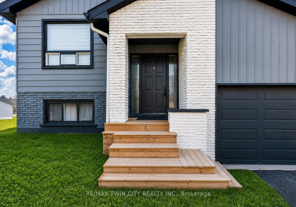 193-westheights-drive-kitchener-ontario-x13598254