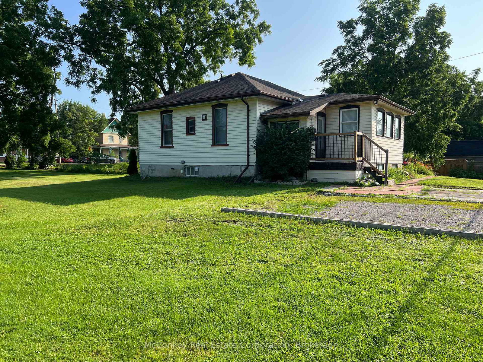 24-king-street-w-kawartha-lakes-ontario-x13598328