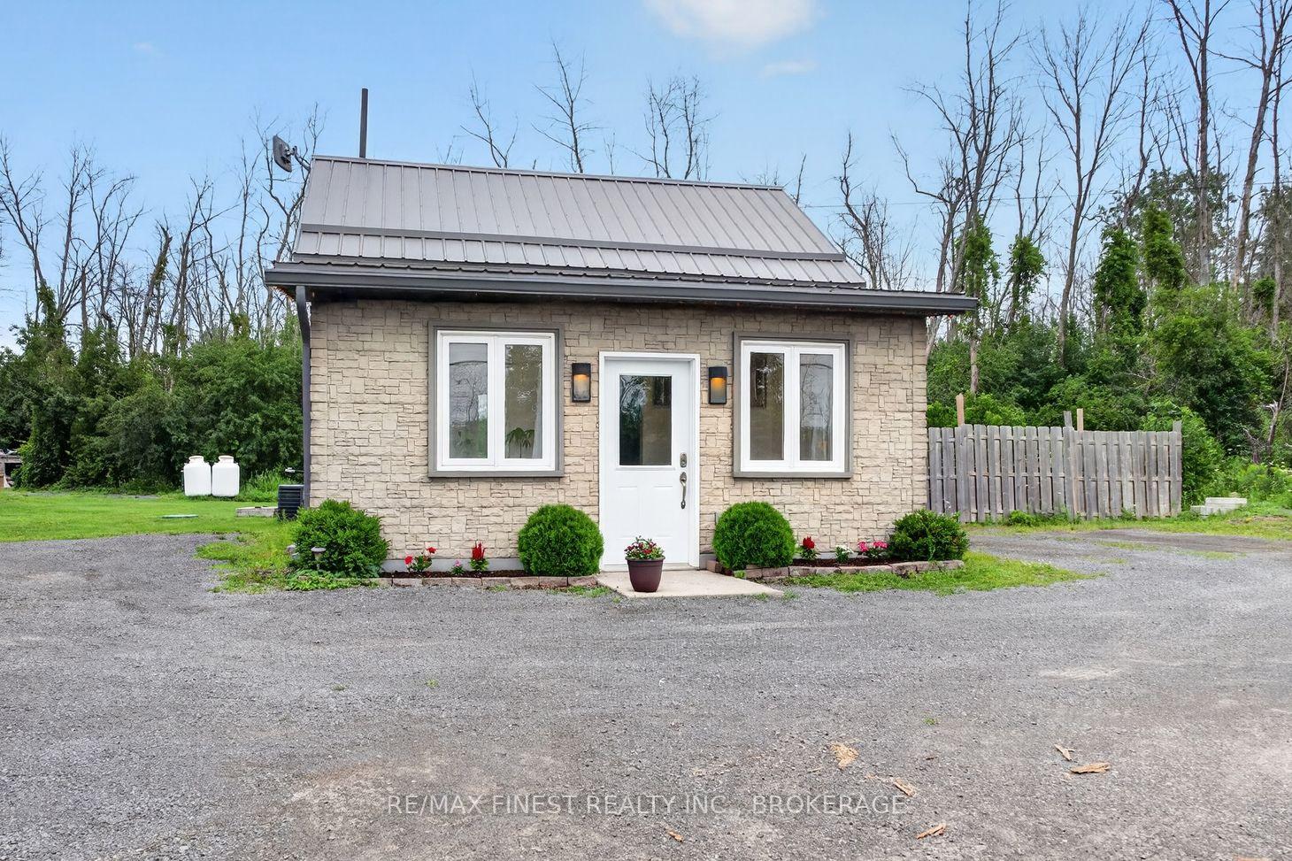8297-county-road-2-greater-napanee-ontario-x13598430