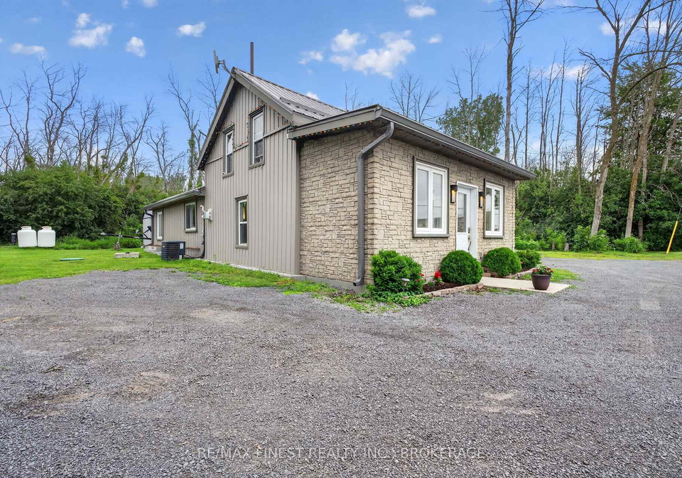 8297-county-road-2-greater-napanee-ontario-x13598430