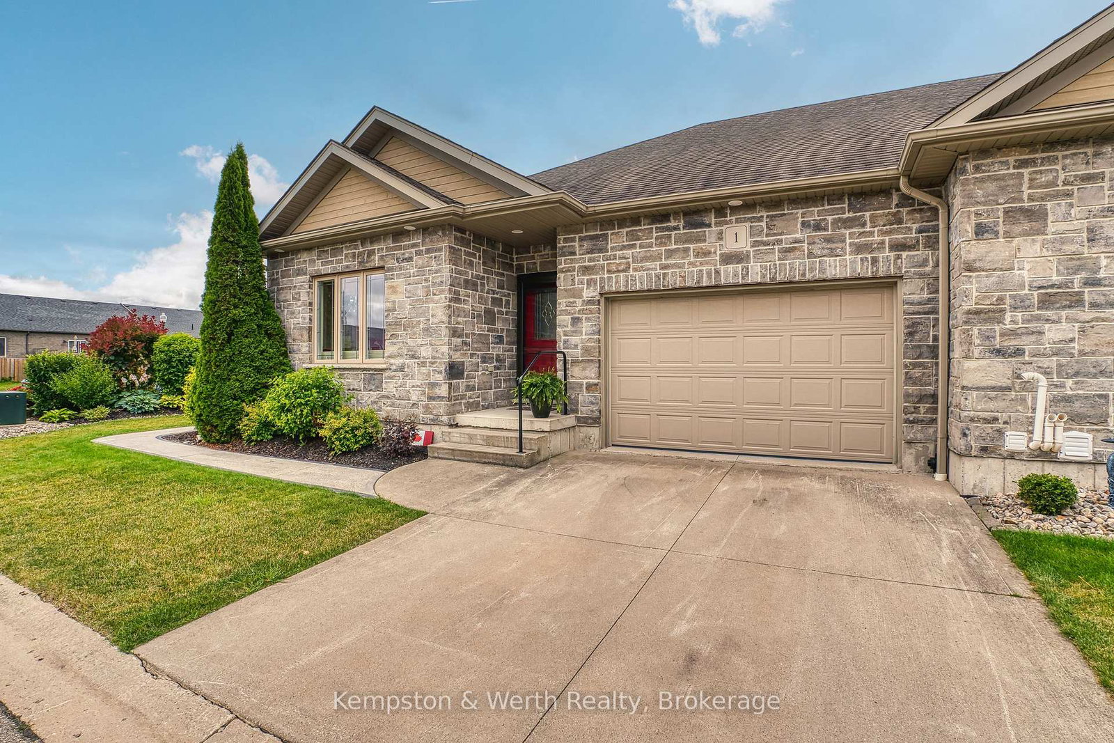 855-wallace-avenue-n-north-perth-ontario-x13598638